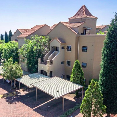 Apartment for Sale in Lone Hill, Johannesburg